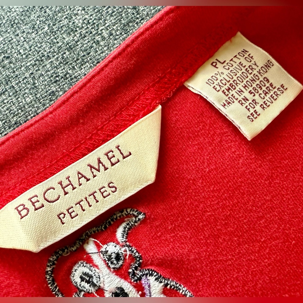 Bechamel Womens Cotton T-Shirt Red Short Sleeve Dog Embroidered Sz Petite Large - Picture 2 of 13